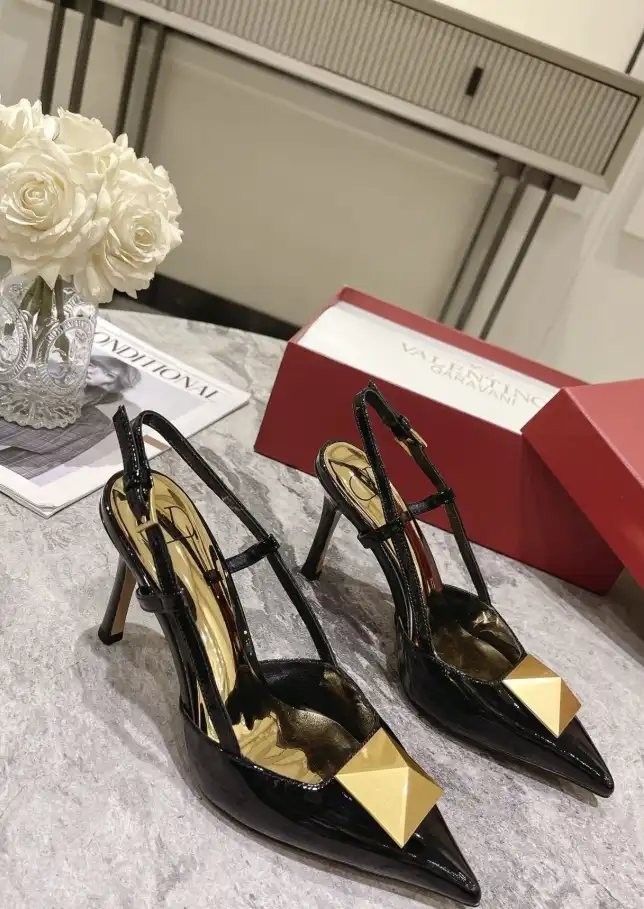 hype Valentino High Heels