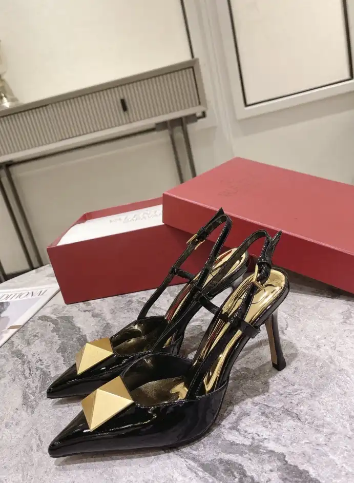 hype Valentino High Heels