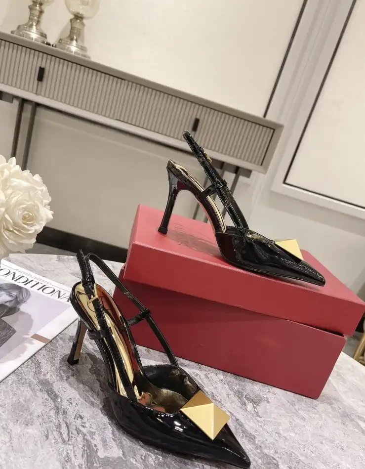 hype Valentino High Heels