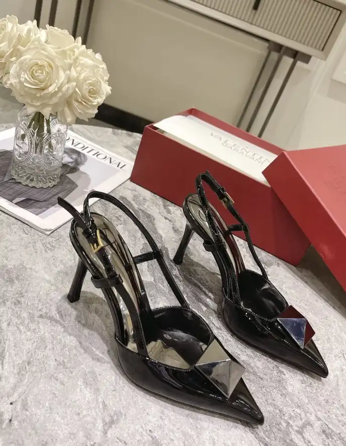 hype Valentino High Heels