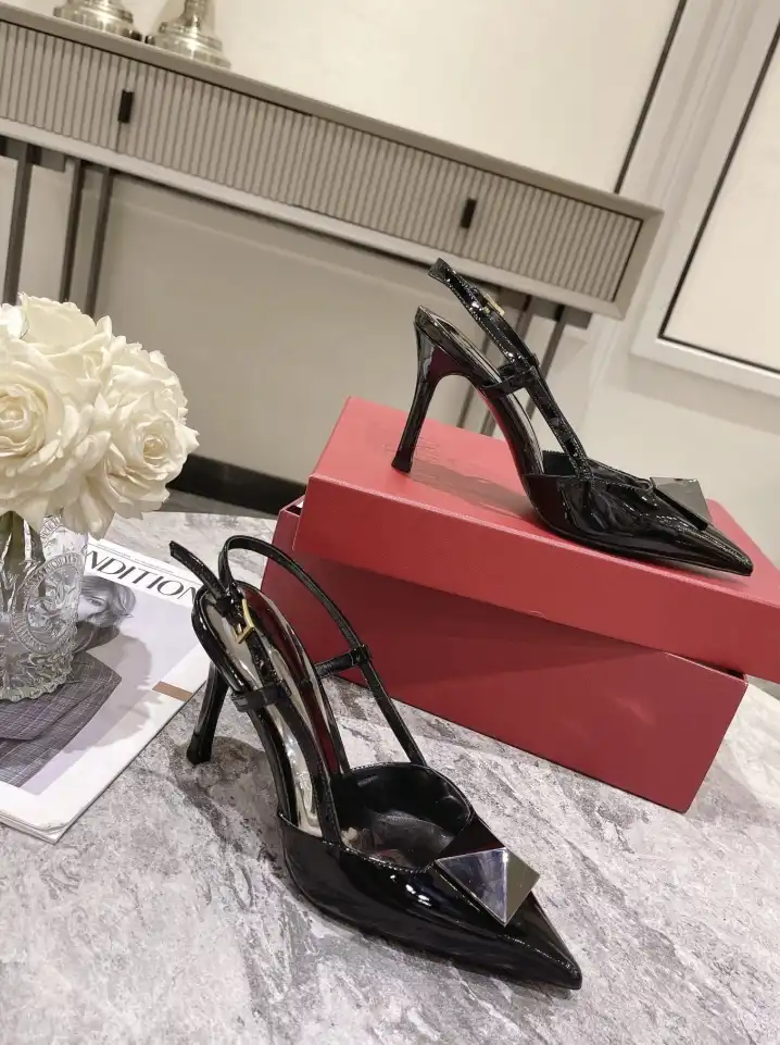 hype Valentino High Heels