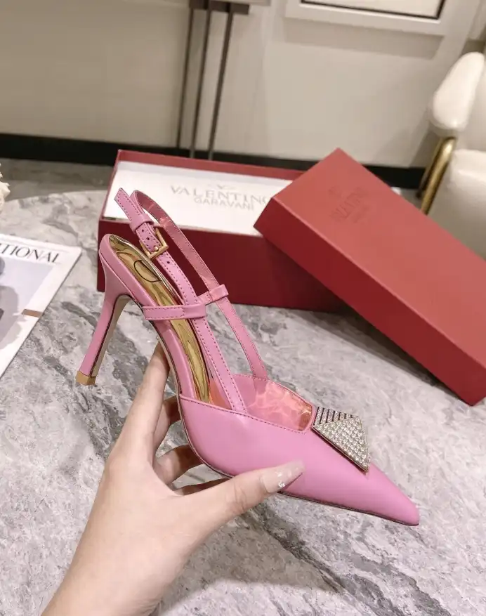 hype Valentino Sandals