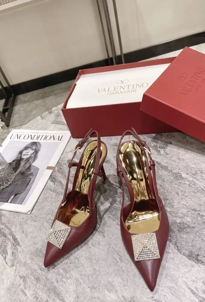 hype Valentino Sandals