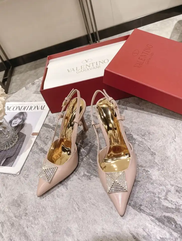 hype Valentino Sandals