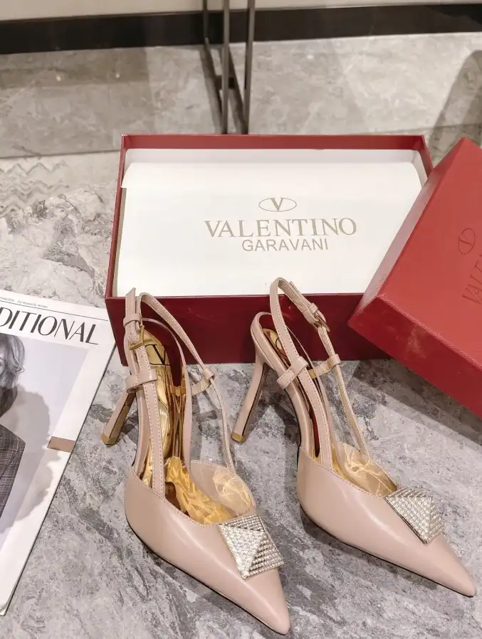 hype Valentino Sandals