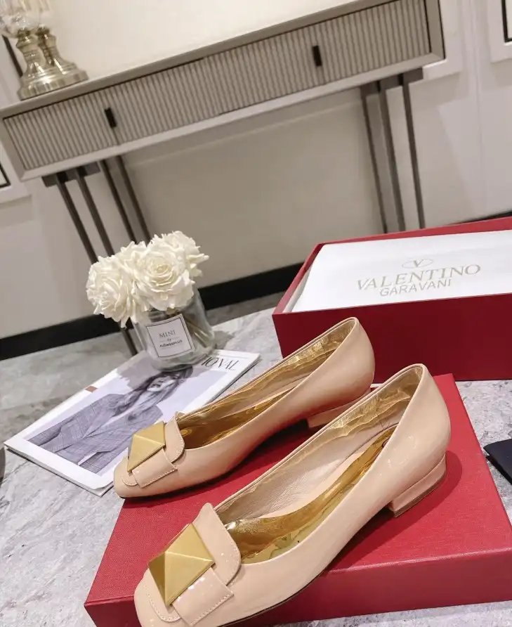 hype Valentino High Heels