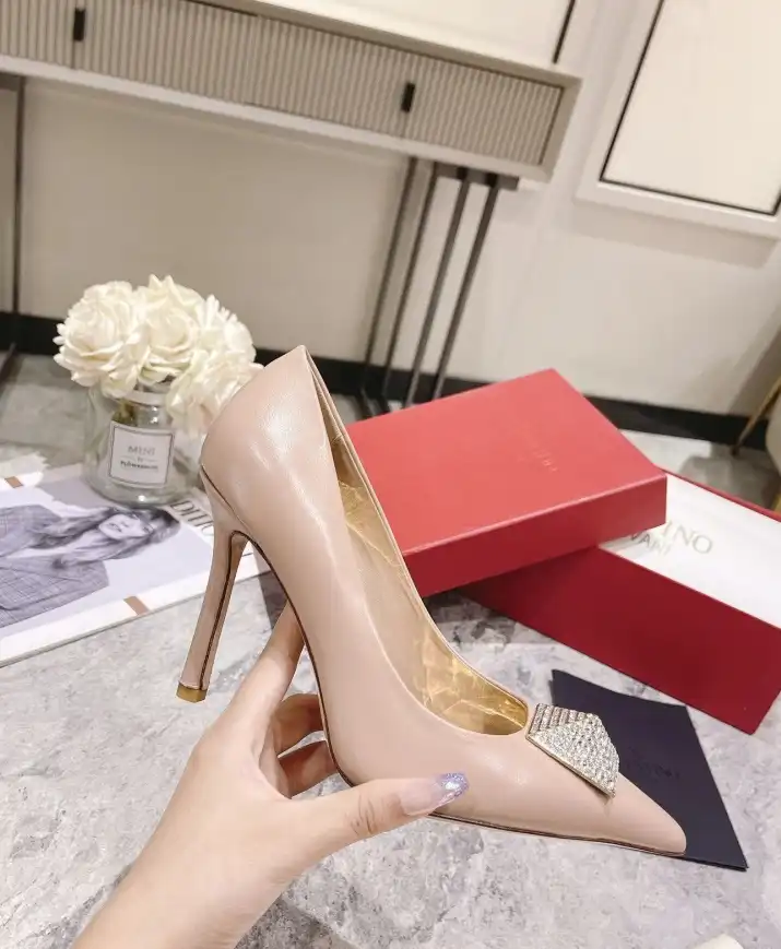 hype Valentino High Heels