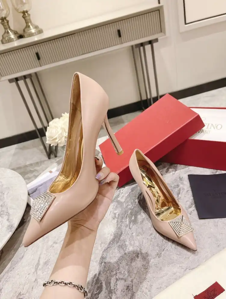 hype Valentino High Heels