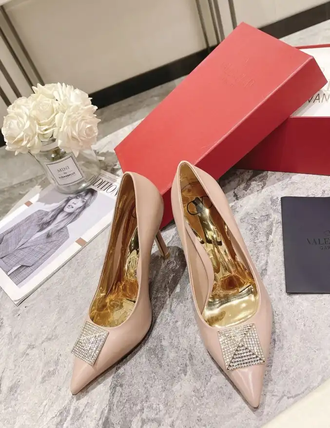 hype Valentino High Heels