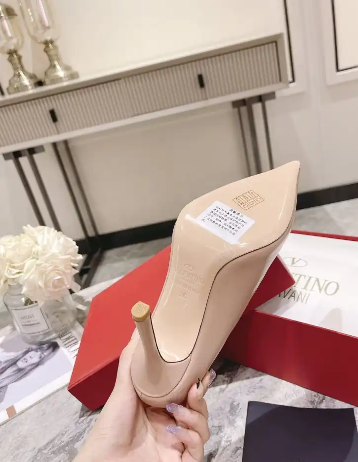 hype Valentino High Heels