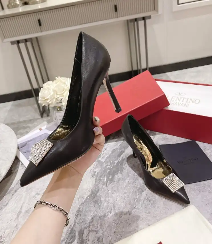 hype Valentino High Heels