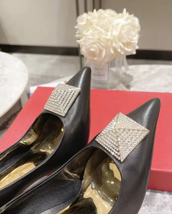 hype Valentino High Heels