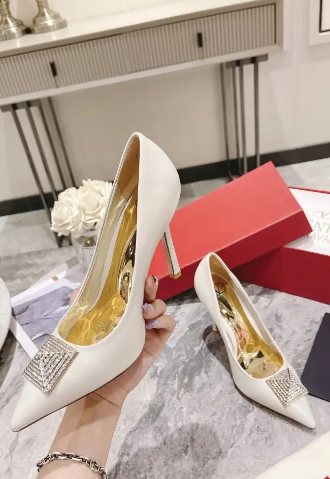 hype Valentino High Heels