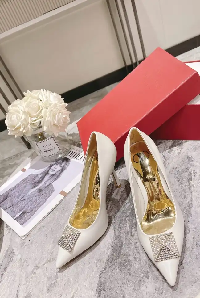 hype Valentino High Heels