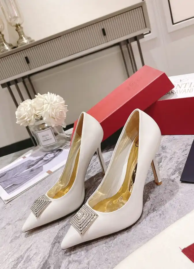 hype Valentino High Heels