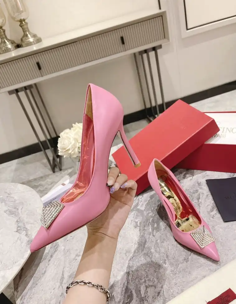 hype Valentino High Heels