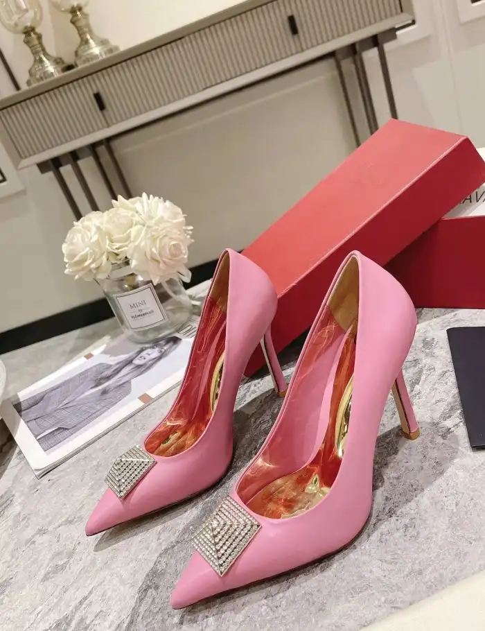 hype Valentino High Heels