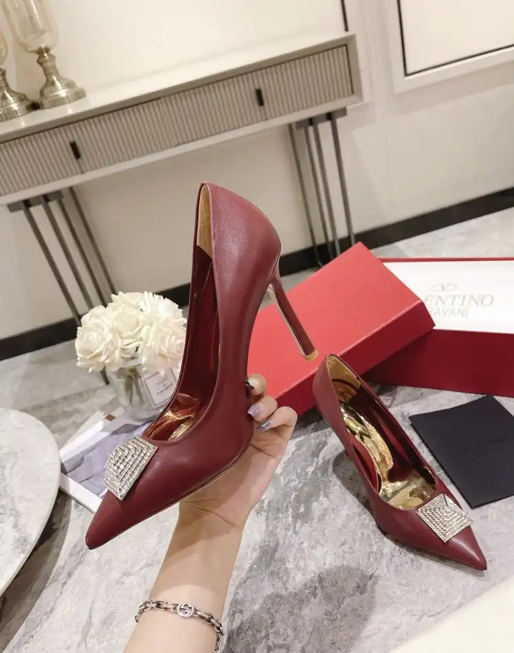 hype Valentino High Heels