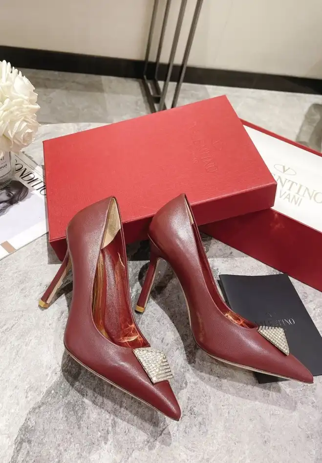 hype Valentino High Heels