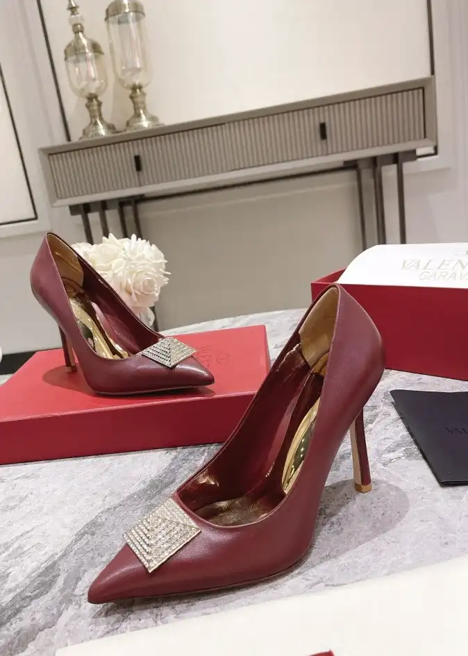 hype Valentino High Heels