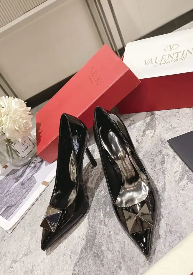 hype Valentino High Heels