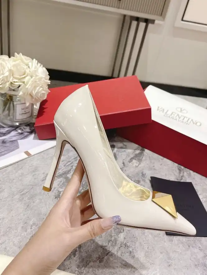 hype Valentino High Heels