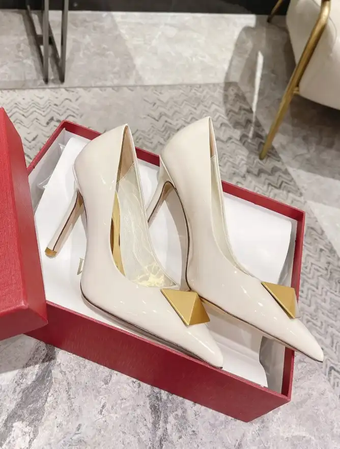 hype Valentino High Heels