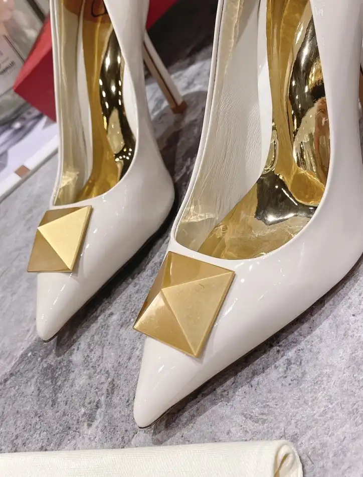 hype Valentino High Heels