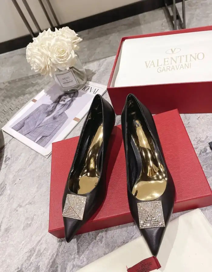 hype Valentino High Heels