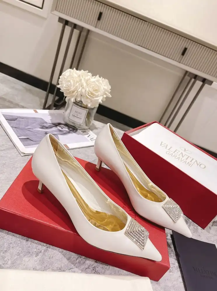 hype Valentino High Heels