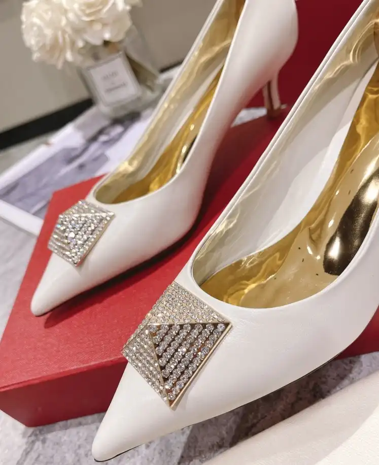 hype Valentino High Heels