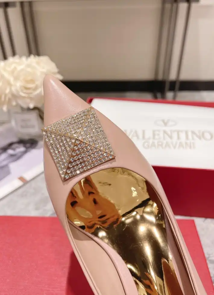 hype Valentino High Heels