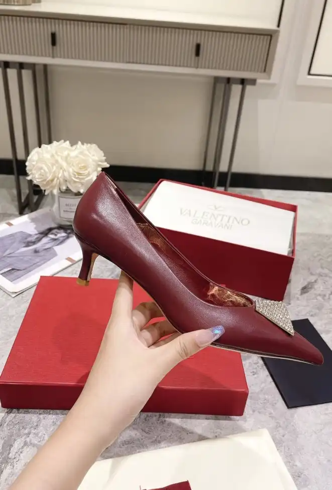 hype Valentino High Heels