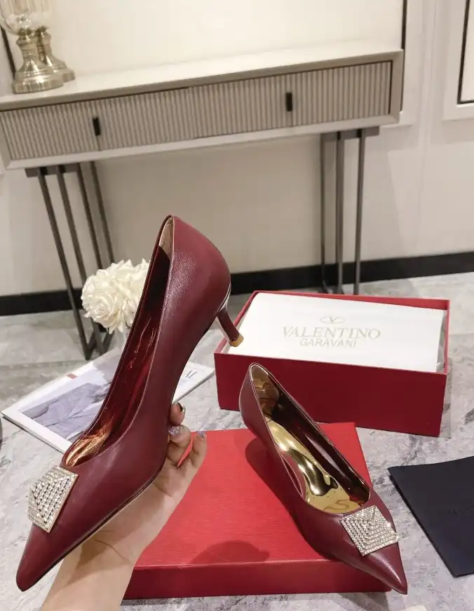 hype Valentino High Heels