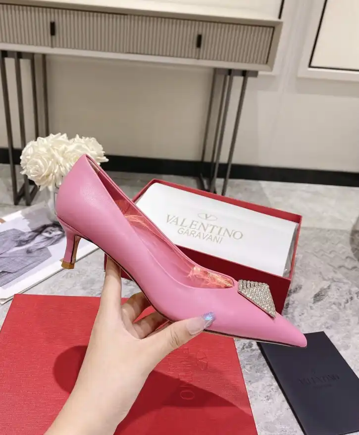 hype Valentino High Heels