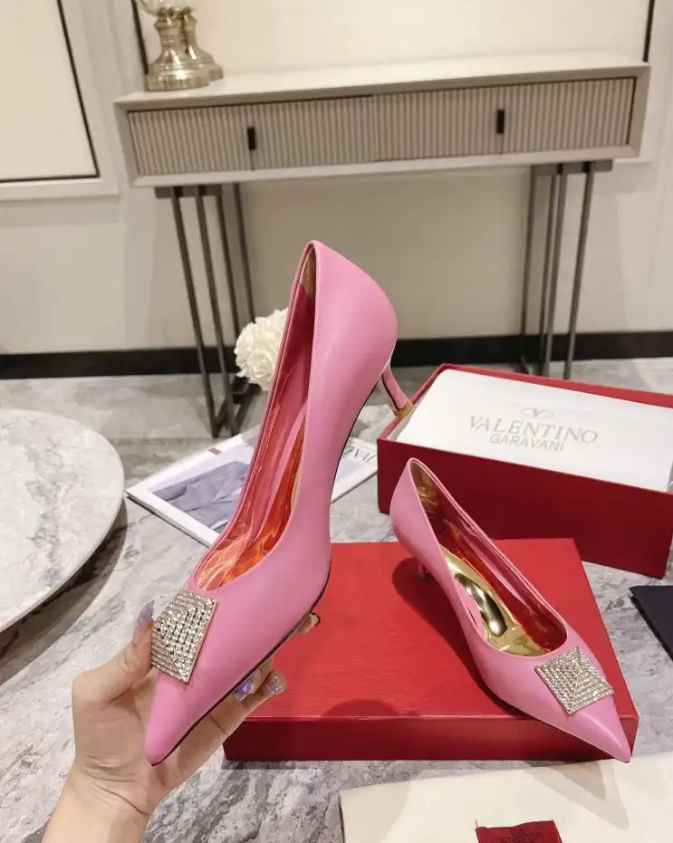 hype Valentino High Heels