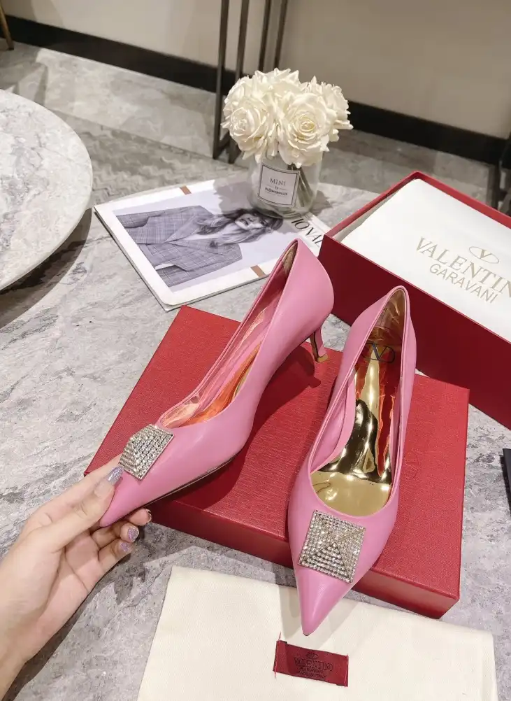 hype Valentino High Heels