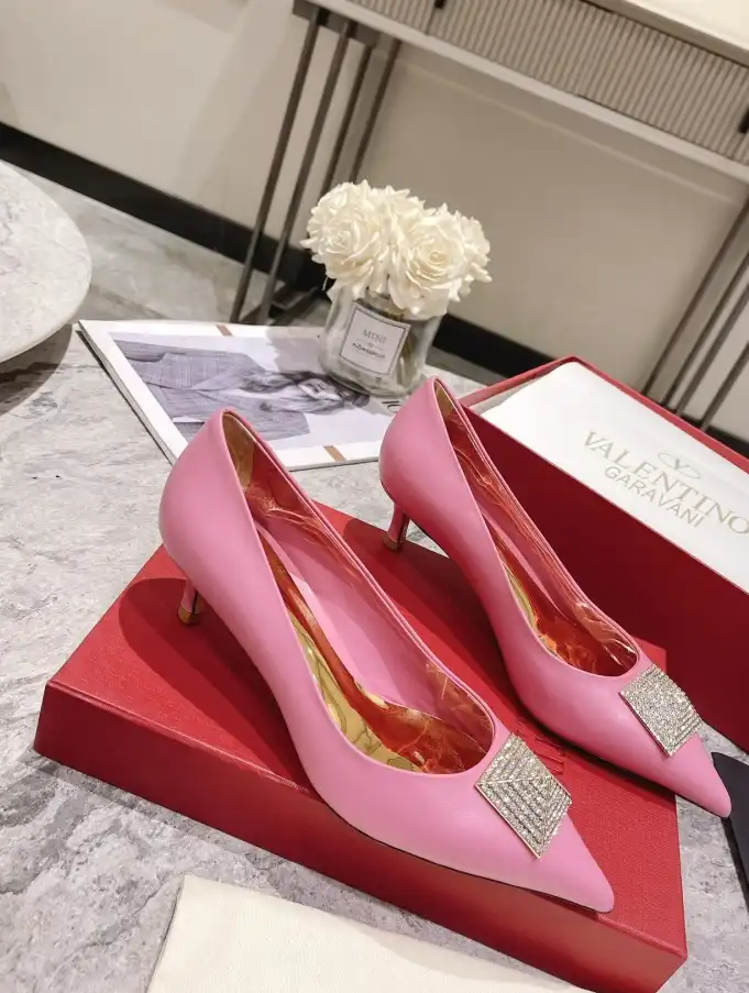 hype Valentino High Heels