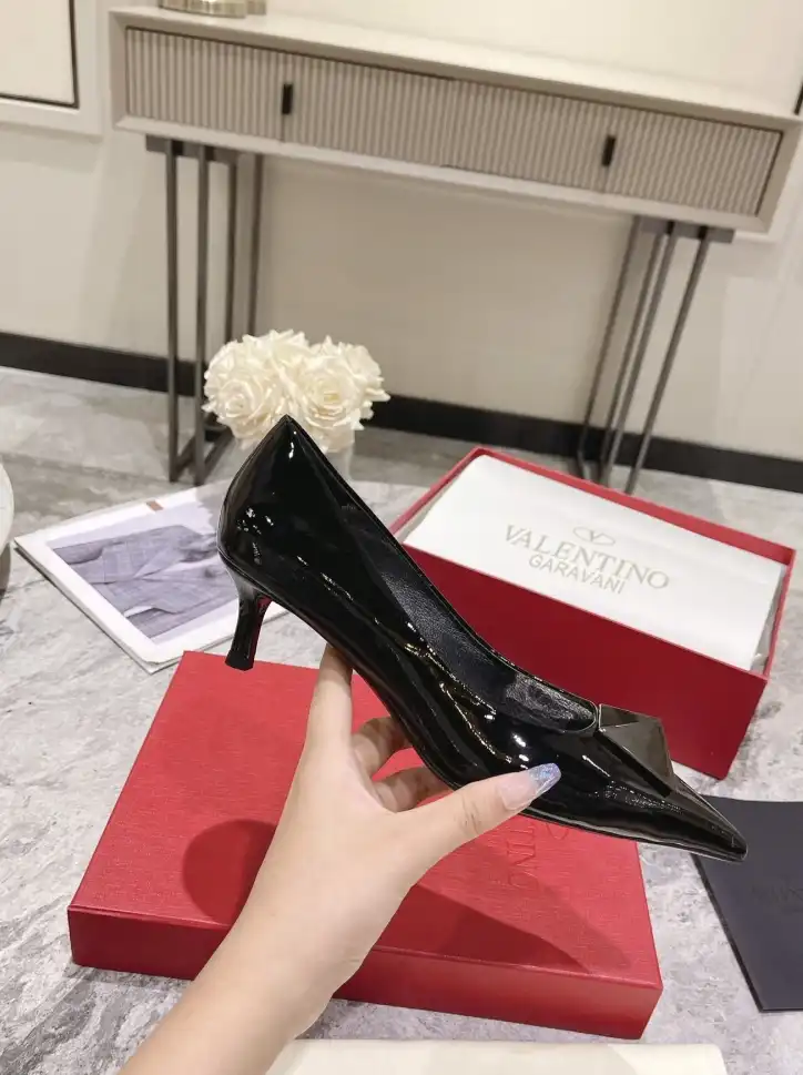 hype Valentino High Heels