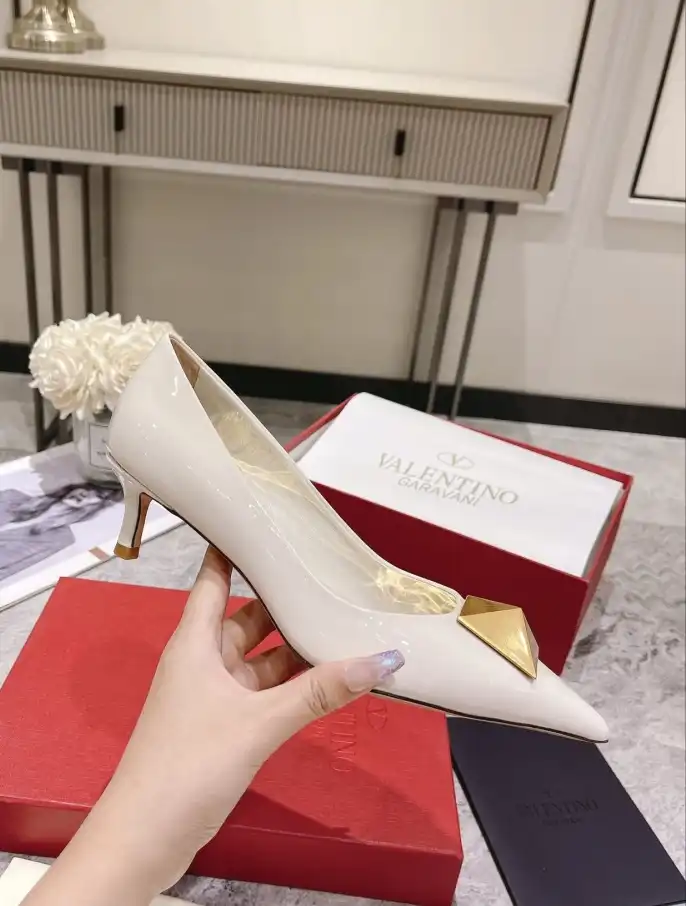 hype Valentino High Heels