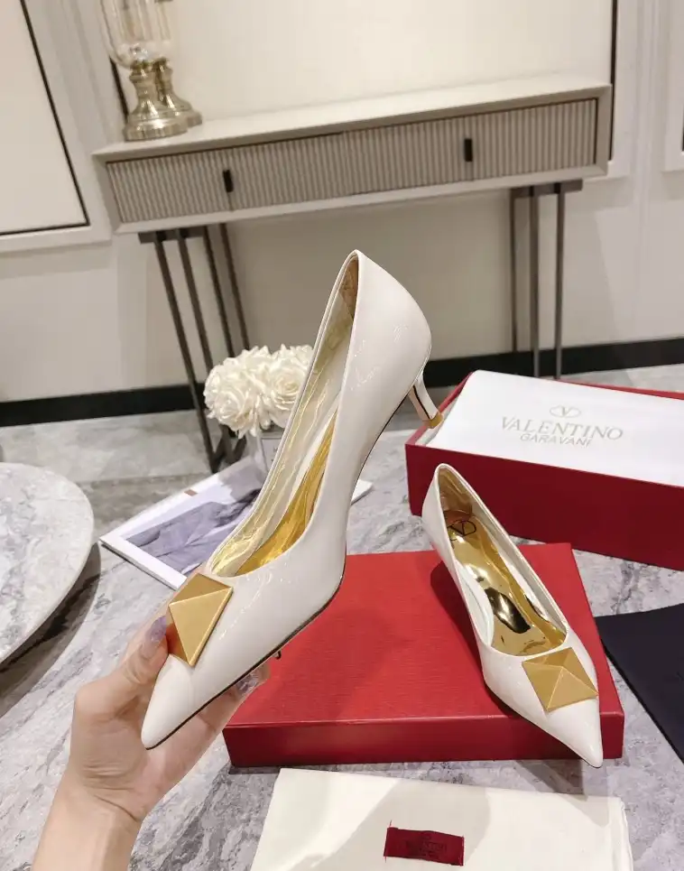 hype Valentino High Heels