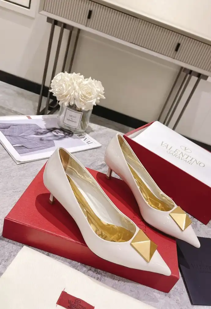 hype Valentino High Heels