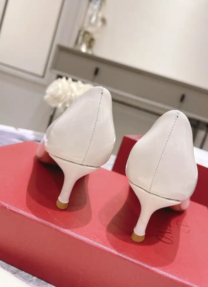 hype Valentino High Heels