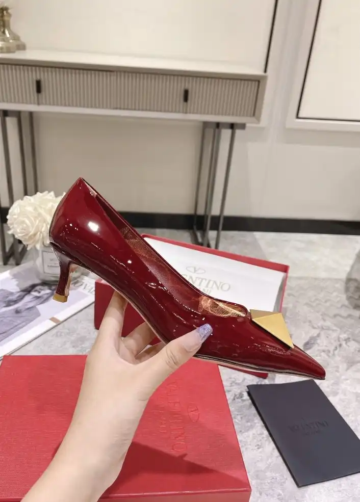 hype Valentino High Heels