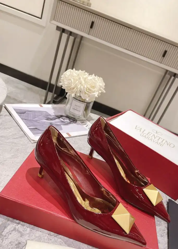 hype Valentino High Heels