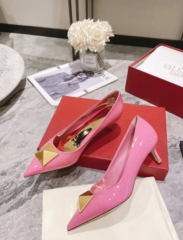 hype Valentino High Heels