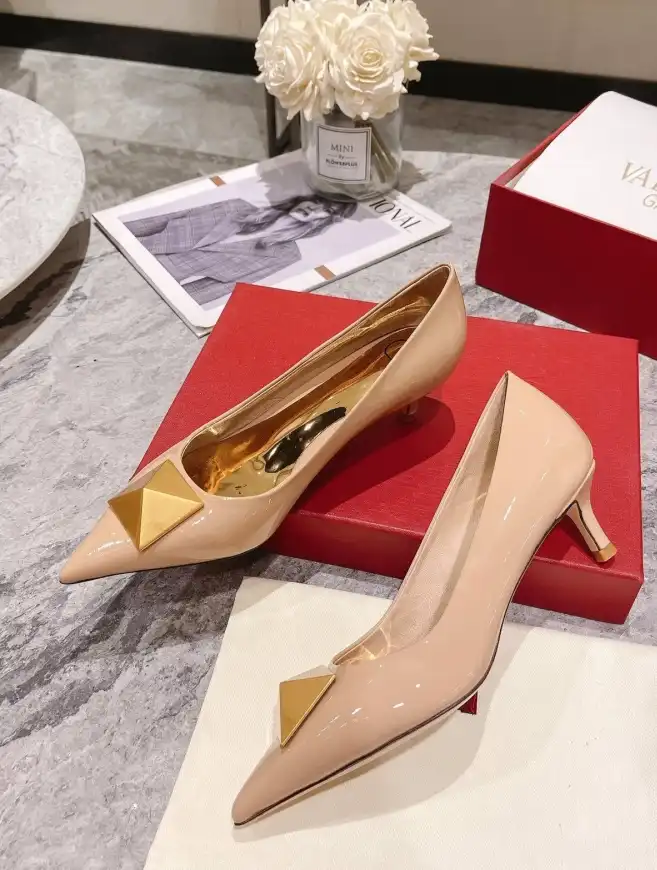 hype Valentino High Heels