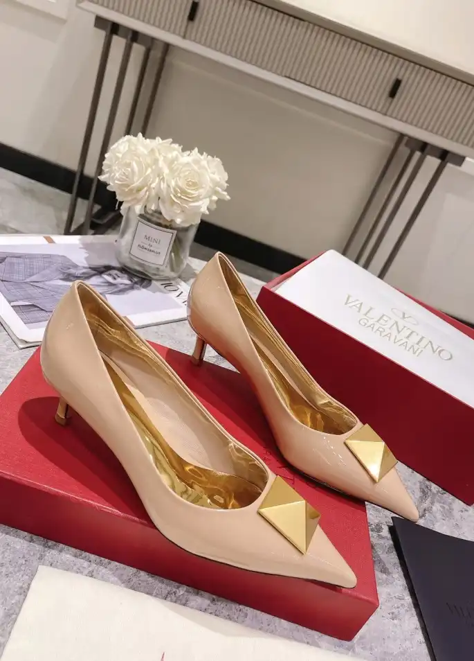 hype Valentino High Heels