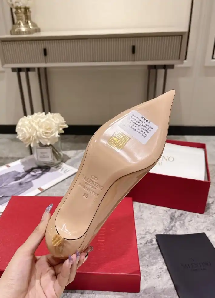 hype Valentino High Heels