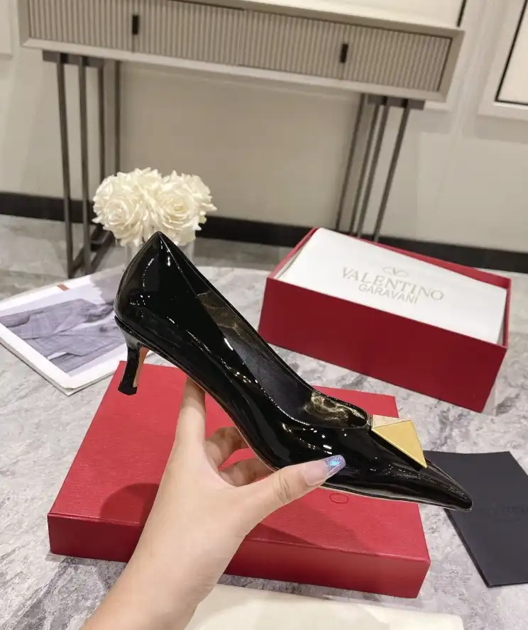 hype Valentino High Heels